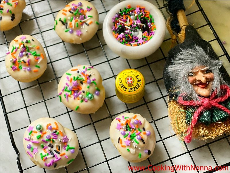 Knot Cookies with Strega Glaze