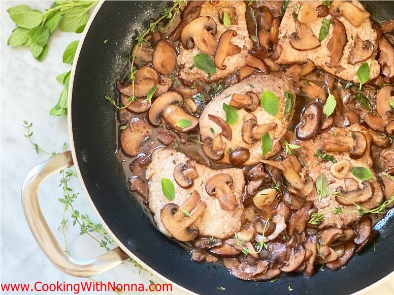 Pork Cutlets with Red Wine and Mushrooms