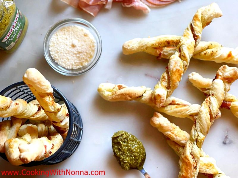 Pesto and Prosciutto Puff Pastry Twists