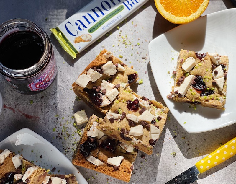 Cannoli Cookie Bars 