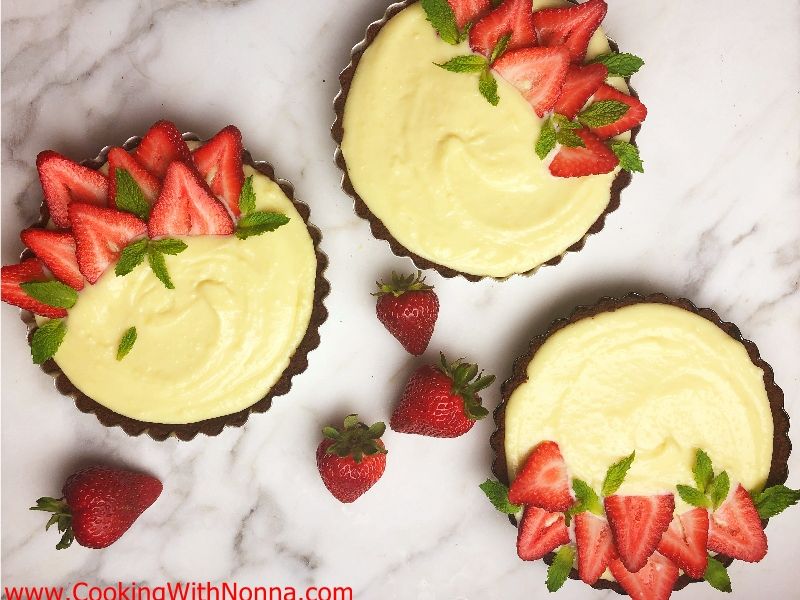 Strawberry Tarts with White Chocolate Pastry Cream