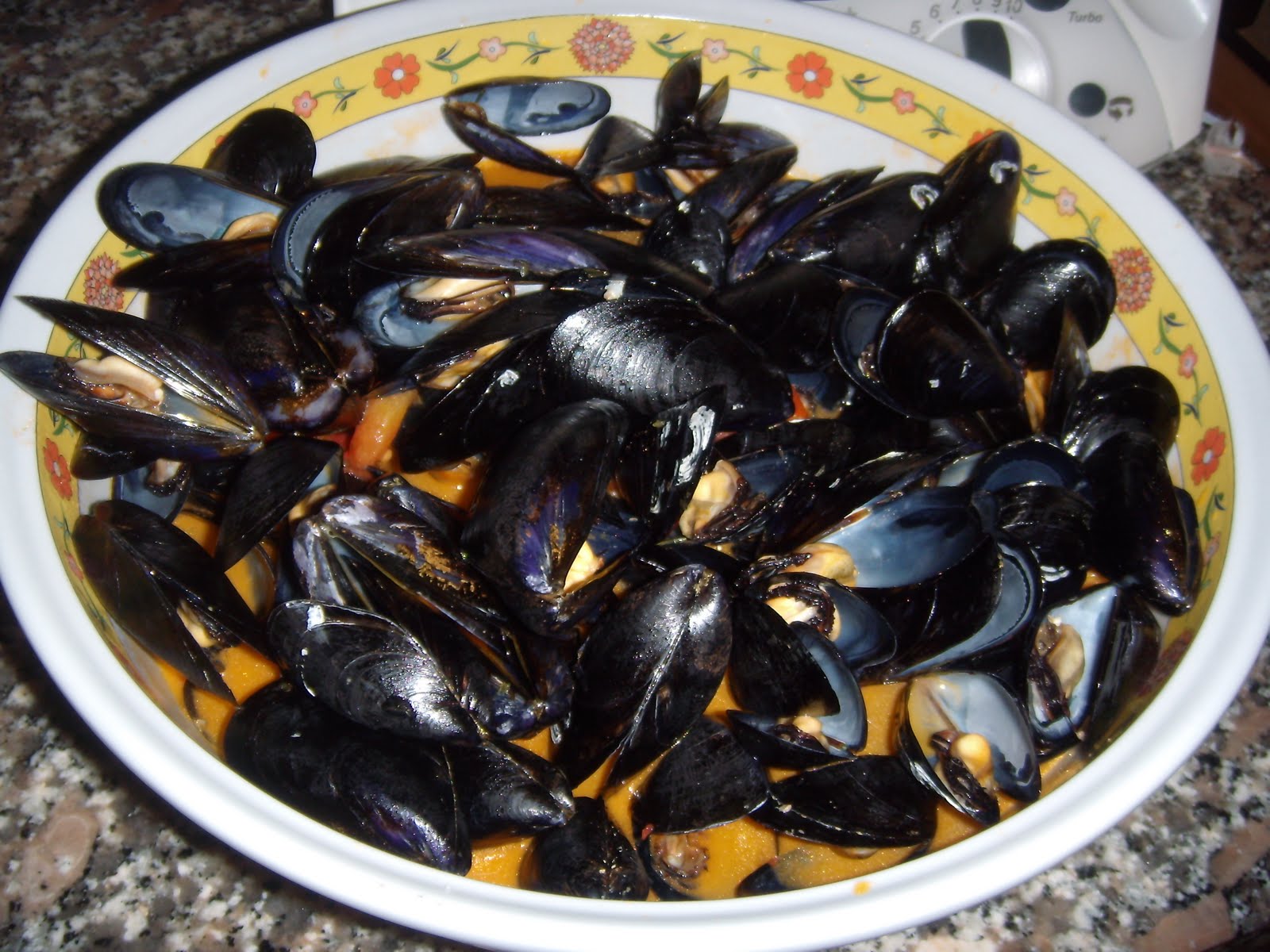 Zuppa di Mussels - Impepata di Cozze