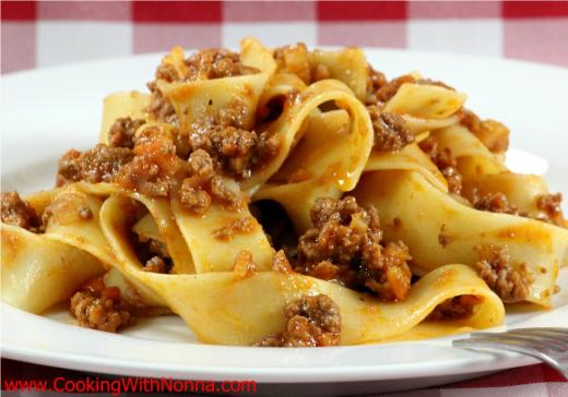 Pappardelle alla Bolognese