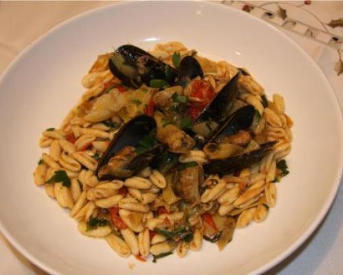 Cavatelli with Mussels, Artichoke Hearts