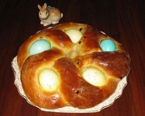 Amelia's Easter Egg Bread