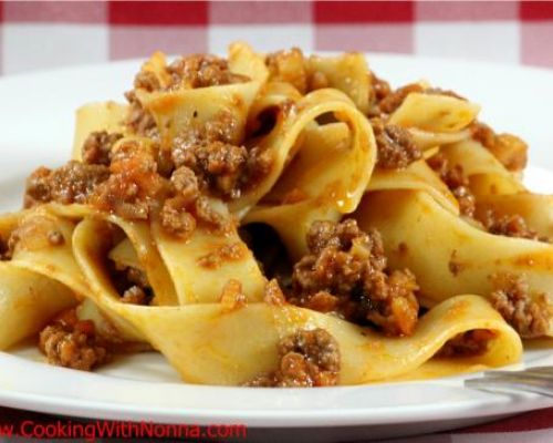 Pappardelle alla Bolognese